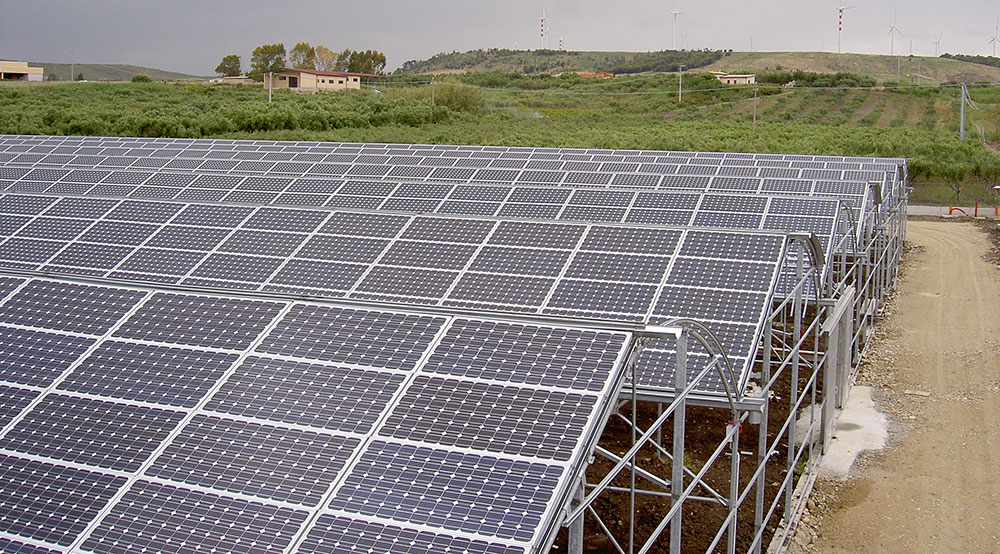 Roof view of the ININSA P-9FV Photovoltaic greenhouse model