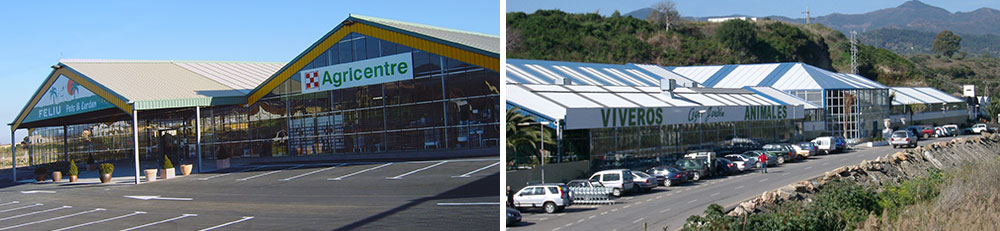 Exterior view of garden center with ININSA PW wide-span greenhouse model